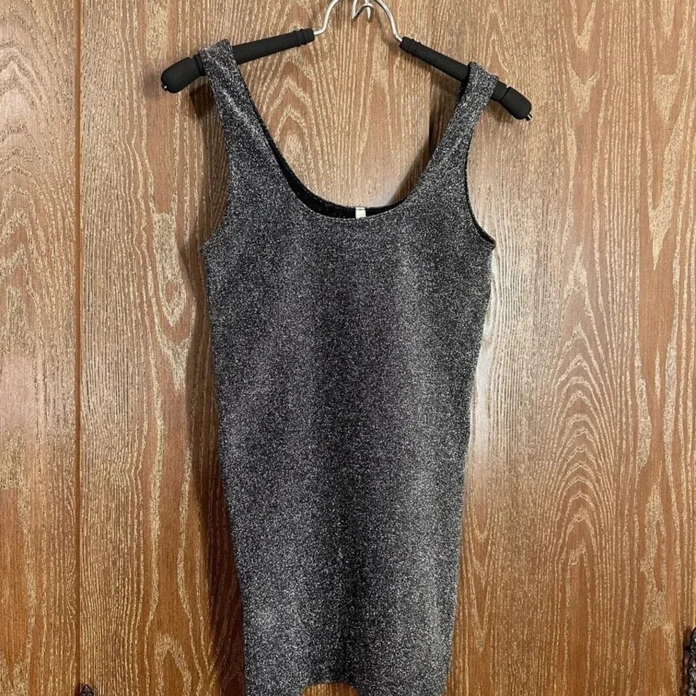 Elegant Black Sleeveless Dress